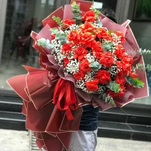 Bó Hoa Hồng Đỏ Siêu To Bự Đẹp Và Ấn Tượng