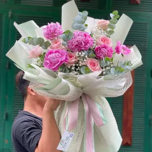 Hoa Tặng Người Yêu –Bó Hoa Mẫu Đơn và Hoa Hồng
