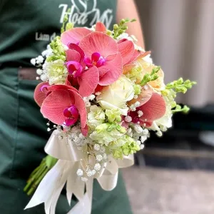 Hoa Cưới Cô Dâu Hoa Lan Hồ Điệp Chủ Đạo