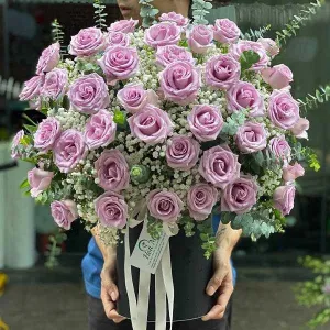 Giỏ Hoa Đám Tang Hoa Hồng Tím Chủ Đạo