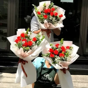 Bó Hoa Hồng Nhỏ Rẻ Đẹp Tặng Trao Giải Sự Kiện Sang Trọng