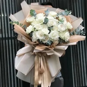 Ý Nghĩa Hoa Hồng Trắng Là Gì? Tặng Sinh Nhật Được Không?