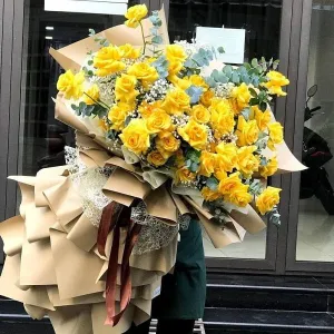 Bó Hoa Hồng Vàng Khổng Lồ Tặng Sinh Nhật Hay Khai Trương