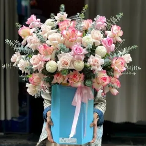 Hoa Hồng Chúc Mừng Sinh Nhật Đẹp[Lẵng hoa để bàn]