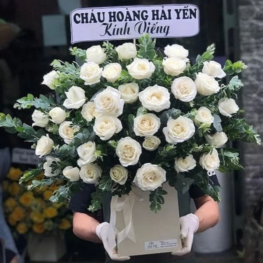 Lẵng Hoa Đám Tang Hoa Hồng Trắng