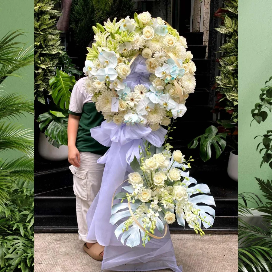 Mẫu Vòng Hoa Tang Lễ Trắng Mix Nhiều Loài Hoa Tươi Cao Cấp: Hoa Chia Buồn Ý Nghĩa