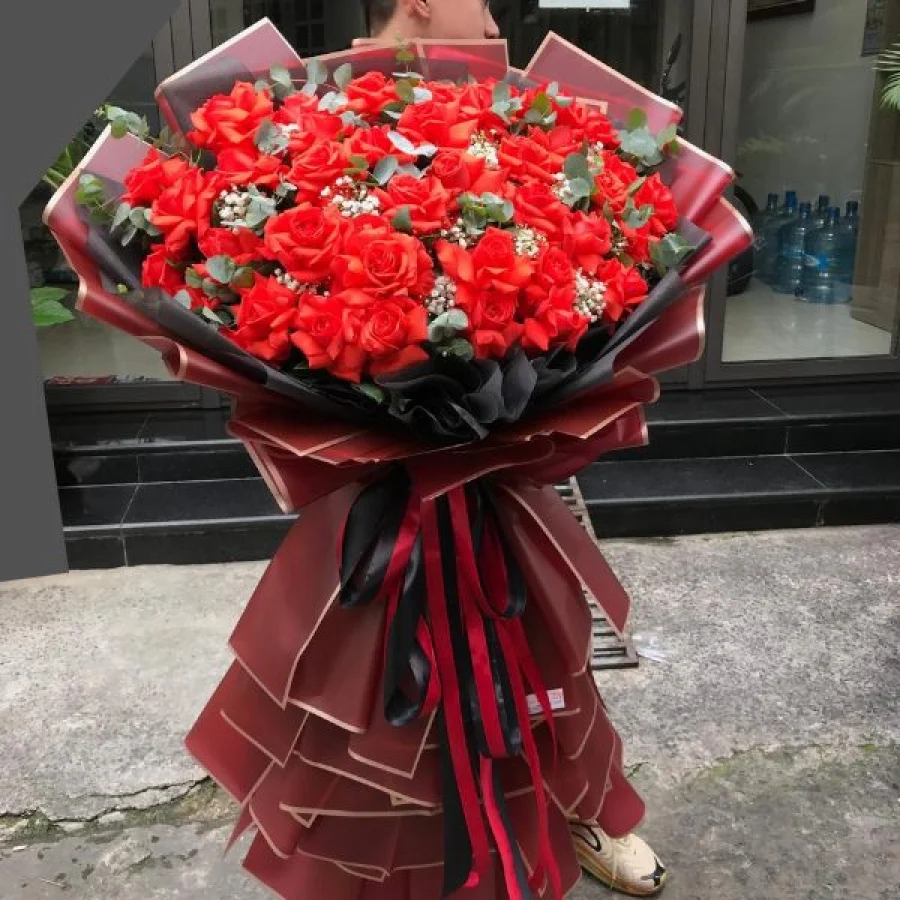Bó Hoa Hồng Đỏ Đẹp Khổng Lồ Ấn Tượng Nhất [Hoa Bó Đẹp]