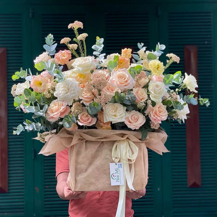 Lẵng Hoa Mừng Khai Trương Bao Tiền? Hoa Màu Nâu Lên Ngôi